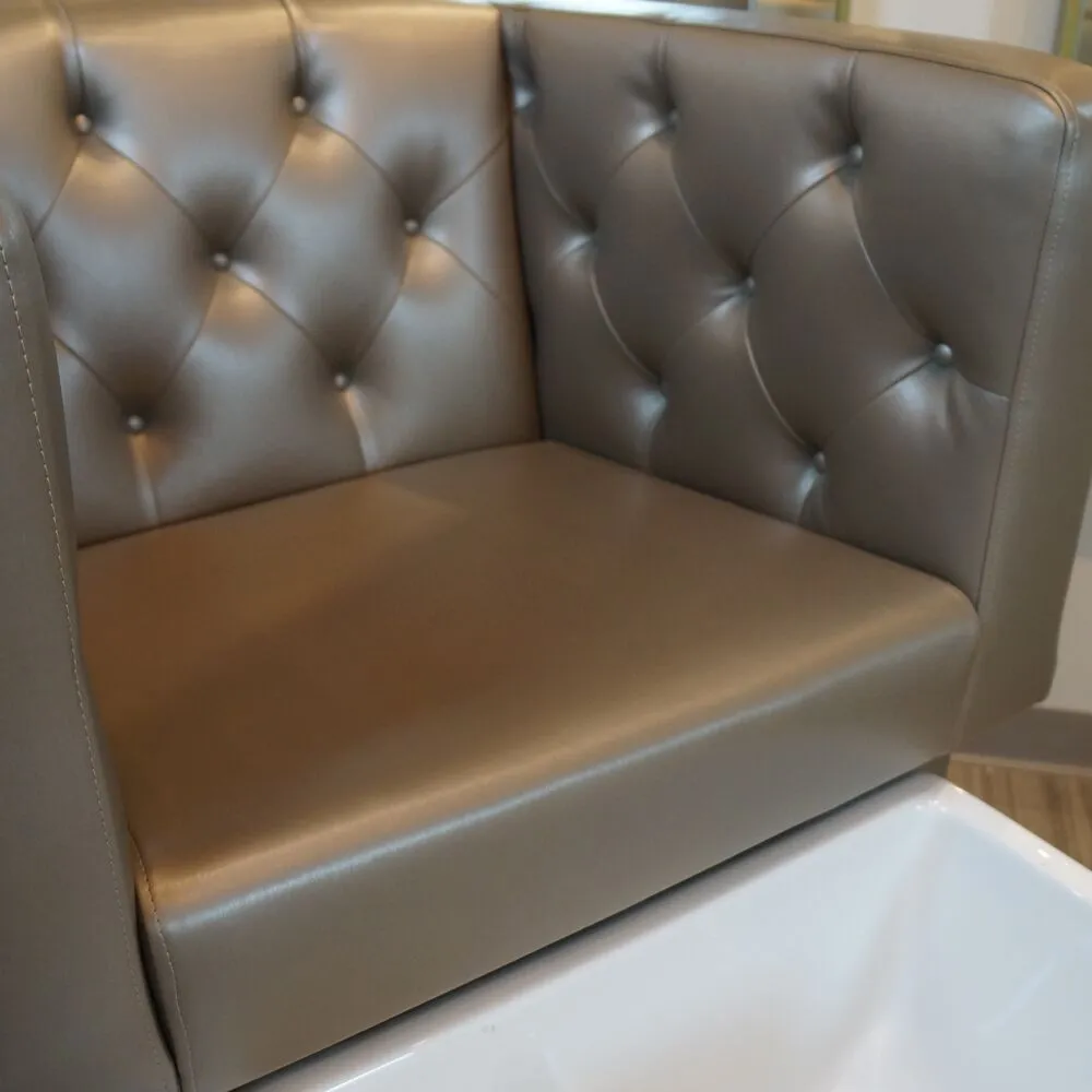 Jenni Built-in Swivel Pedicure Chair & Foot Spa