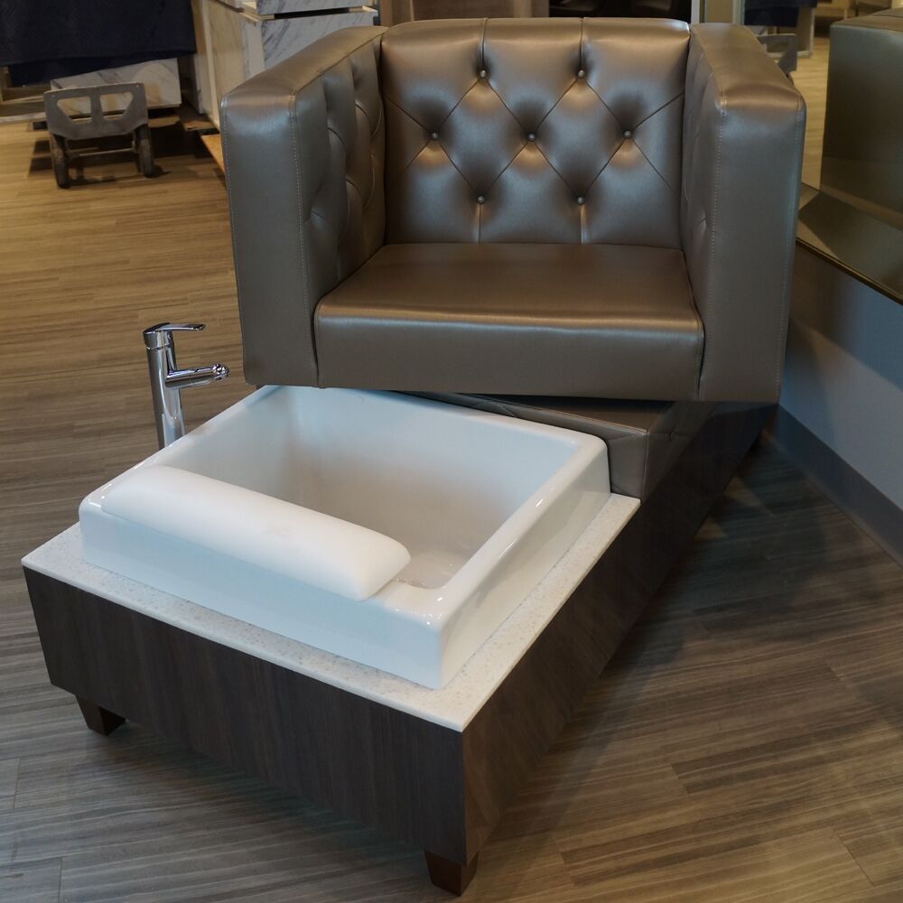 Jenni Built-in Swivel Pedicure Chair & Foot Spa - Image 3