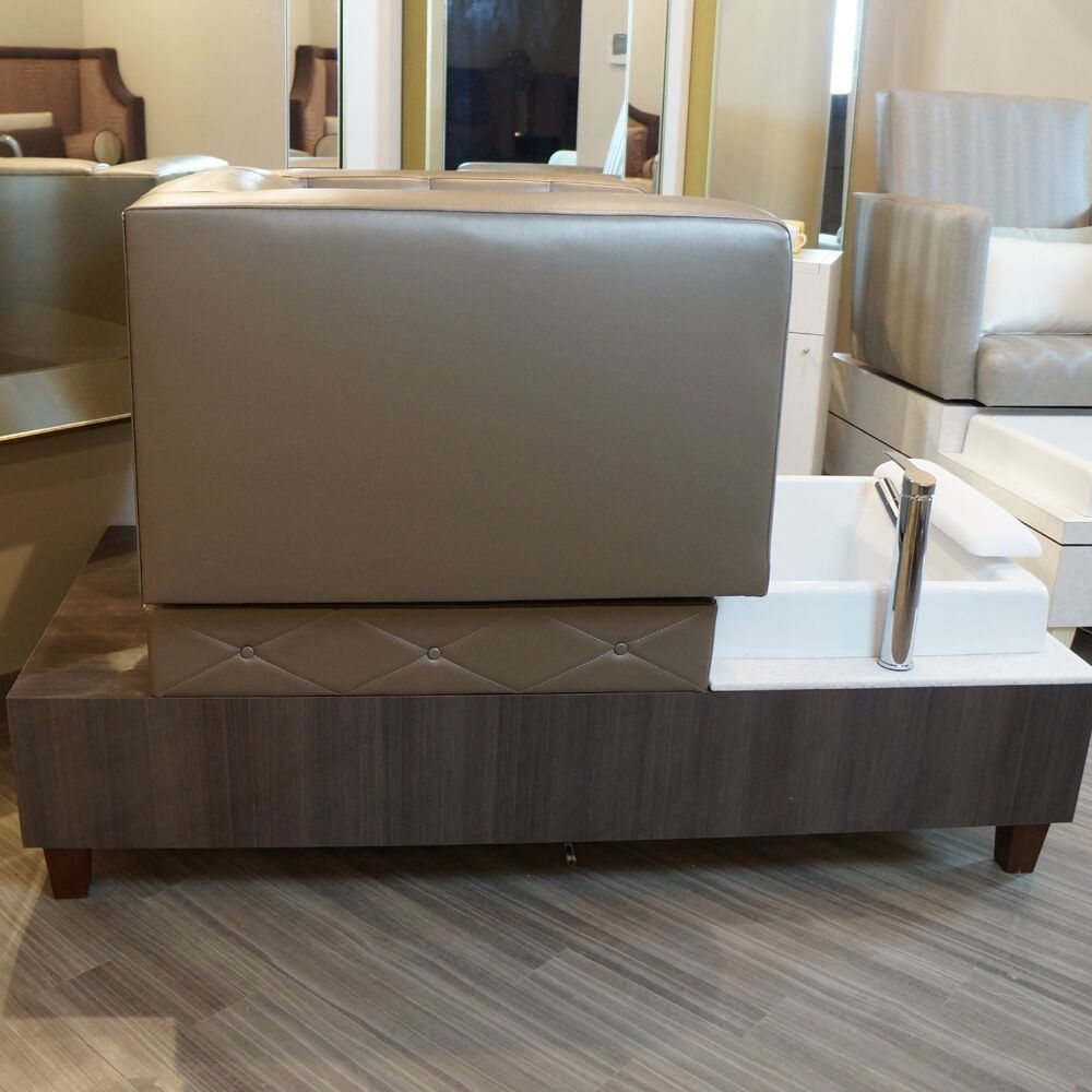 Jenni Built-in Swivel Pedicure Chair & Foot Spa - Image 8