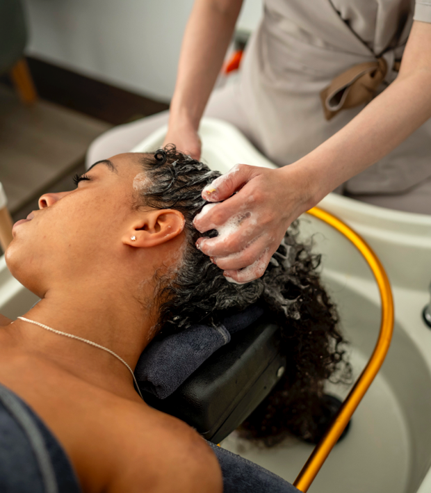 ヘッド&フェイスspa Shop the Zenith Relax Hair Wash & Head Spa Bed - Michele Pelafas