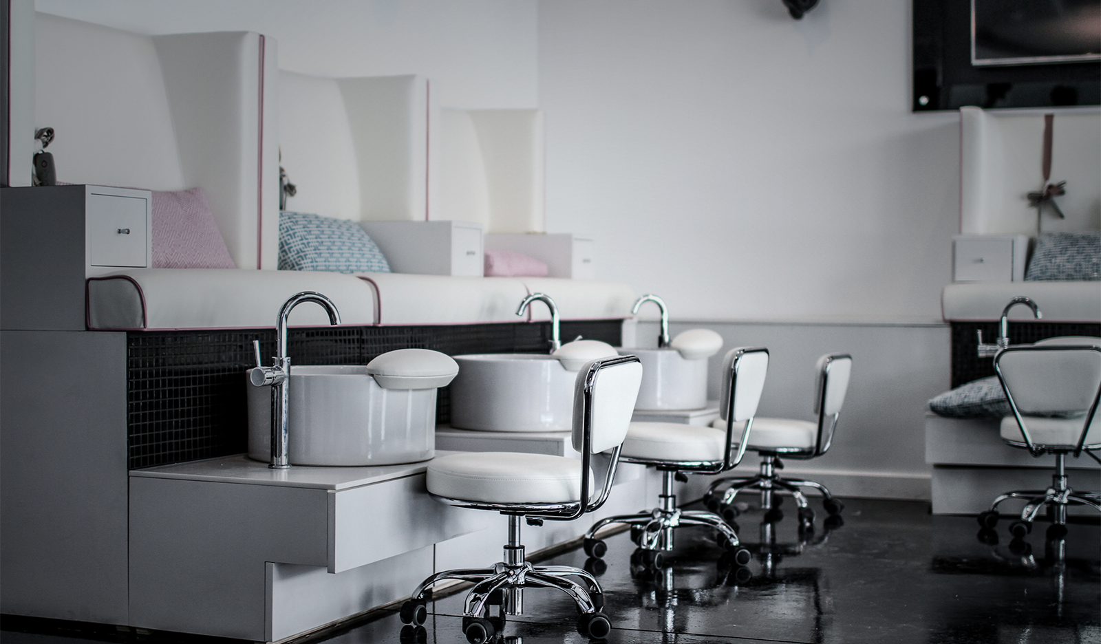 Renew Medical Spa Chair - Michele Pelafas