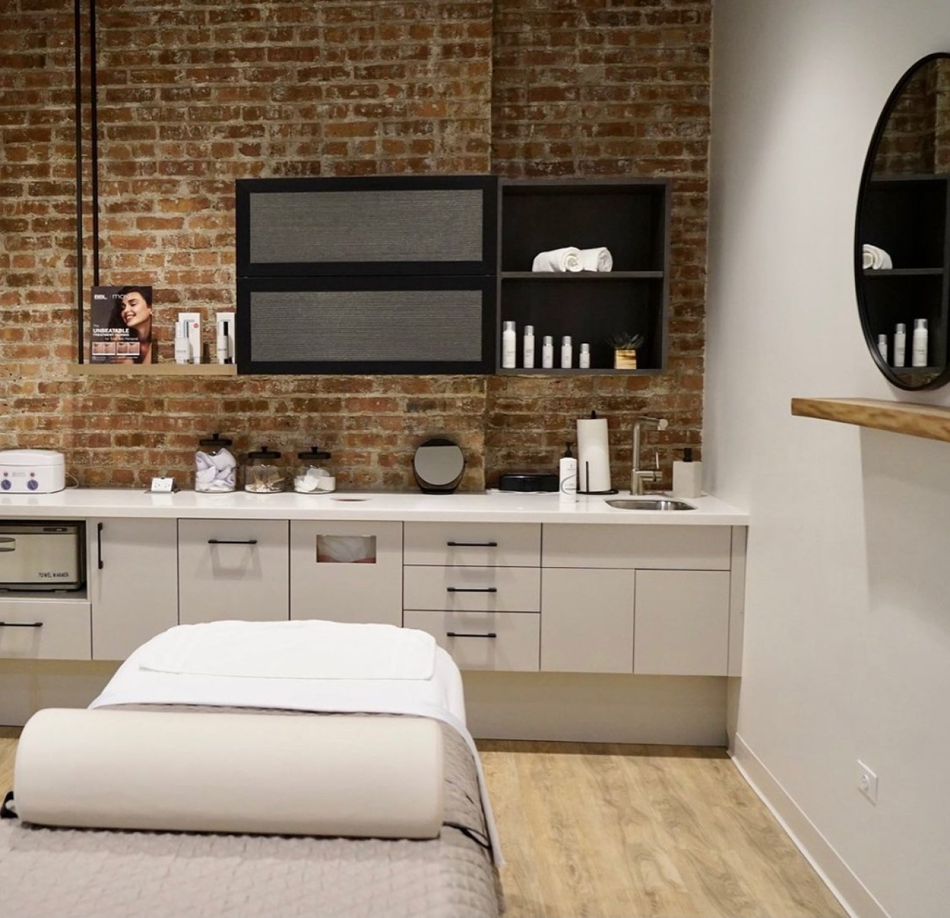 Head spa table